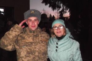 Олександр разом з матір'ю