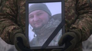 Фото. Портрет. Прощання із Олександром