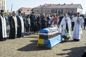 Прощальна церемонія за полеглим Валентином 