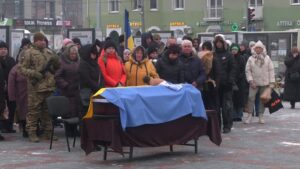 Фото. Прошання на Майдані в Рівному