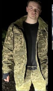 Фото. Олександр у повний зріст