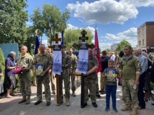 Прощання з героями