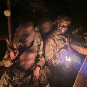 В строю. Під покровом ночі