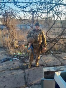 Яцинюк у військовому спорядженні