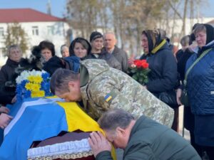 Прощання біля домовини
