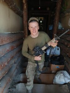 У бліндажі зі зброєю