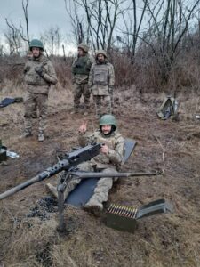 зі зброєю в колі побратимів